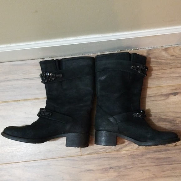 Vera Wang leather stud boots-like new - Picture 6 of 8